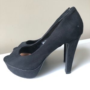 Candie’s Peep Toe Black Platform Heel - Size 7.5